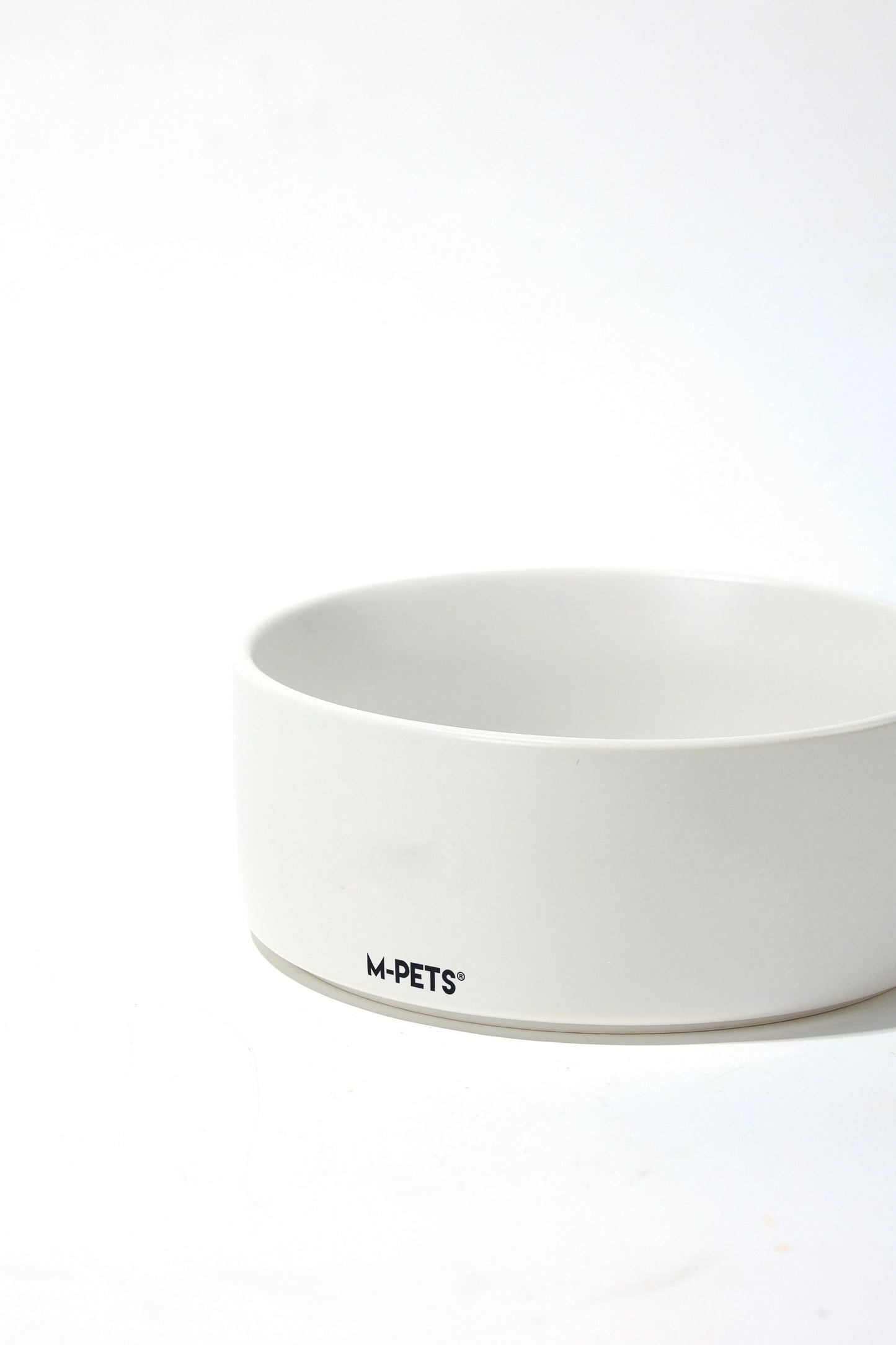 M-PETS Opera Ceramic Bowls with Bamboo Stand – 850ml
