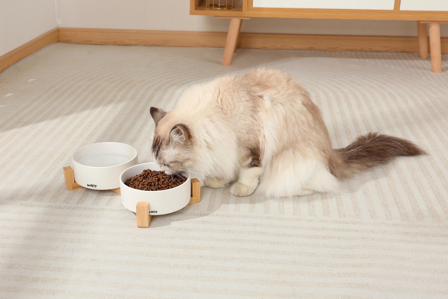 M-PETS Opera Ceramic Bowls with Bamboo Stand – 850ml